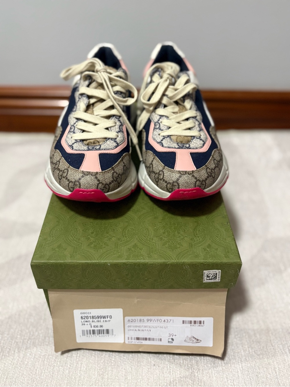 Gucci GG Rhyton Sneaker EU 39/US 9 Navy Pink GG Supreme Canvas / Box, Dust Bags